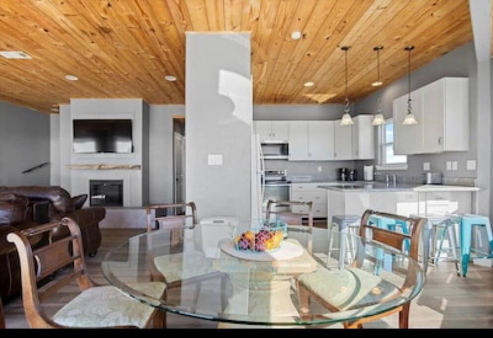 Stunning Beachfront 3 Bedroom Home, Coralmoonbeach Bolivar Peninsula Exterior photo